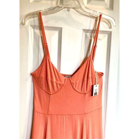 DEX - NWT - L Sz MEDIUM Structured-Bodice Knit Midi Dress in Peach Coral. LOVELY - Picture 5 of 14